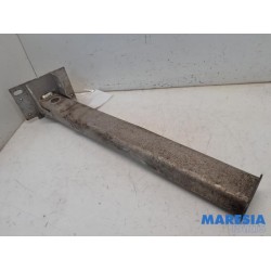 Peugeot - 5008 - Front part support