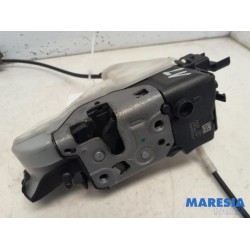 Peugeot - 5008 - Door lock mechanism 4-door, front left