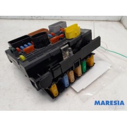 Peugeot - 5008 - Fuse box
