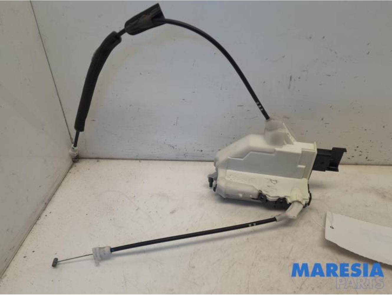 Peugeot - 5008 - Front door lock mechanism 4-door, right