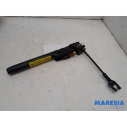 Peugeot - 5008 - Seatbelt tensioner, right