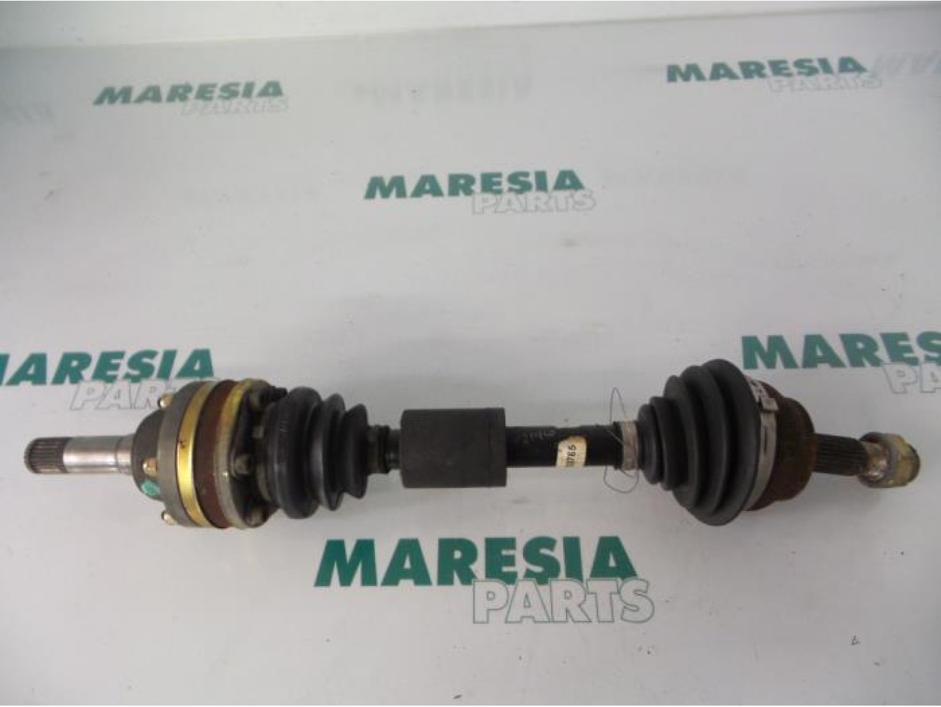 Alfa Romeo - 147 - Front drive shaft, left