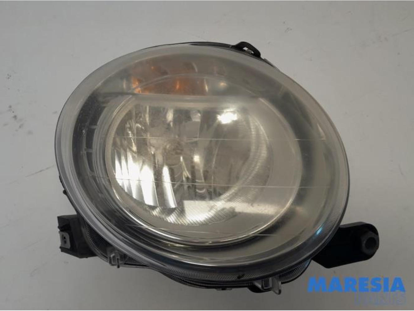 Fiat - 500 - Headlight, right