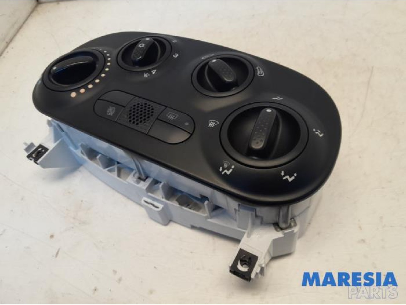 Fiat - 500 - Heater control panel