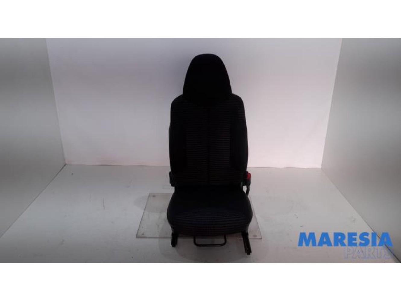 Peugeot - 107 - Seat, right