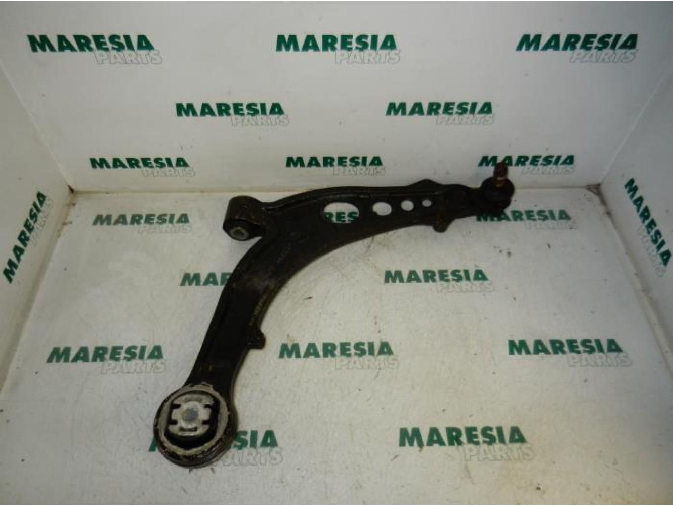 Lancia - Y(Psilon) - Front lower wishbone, right