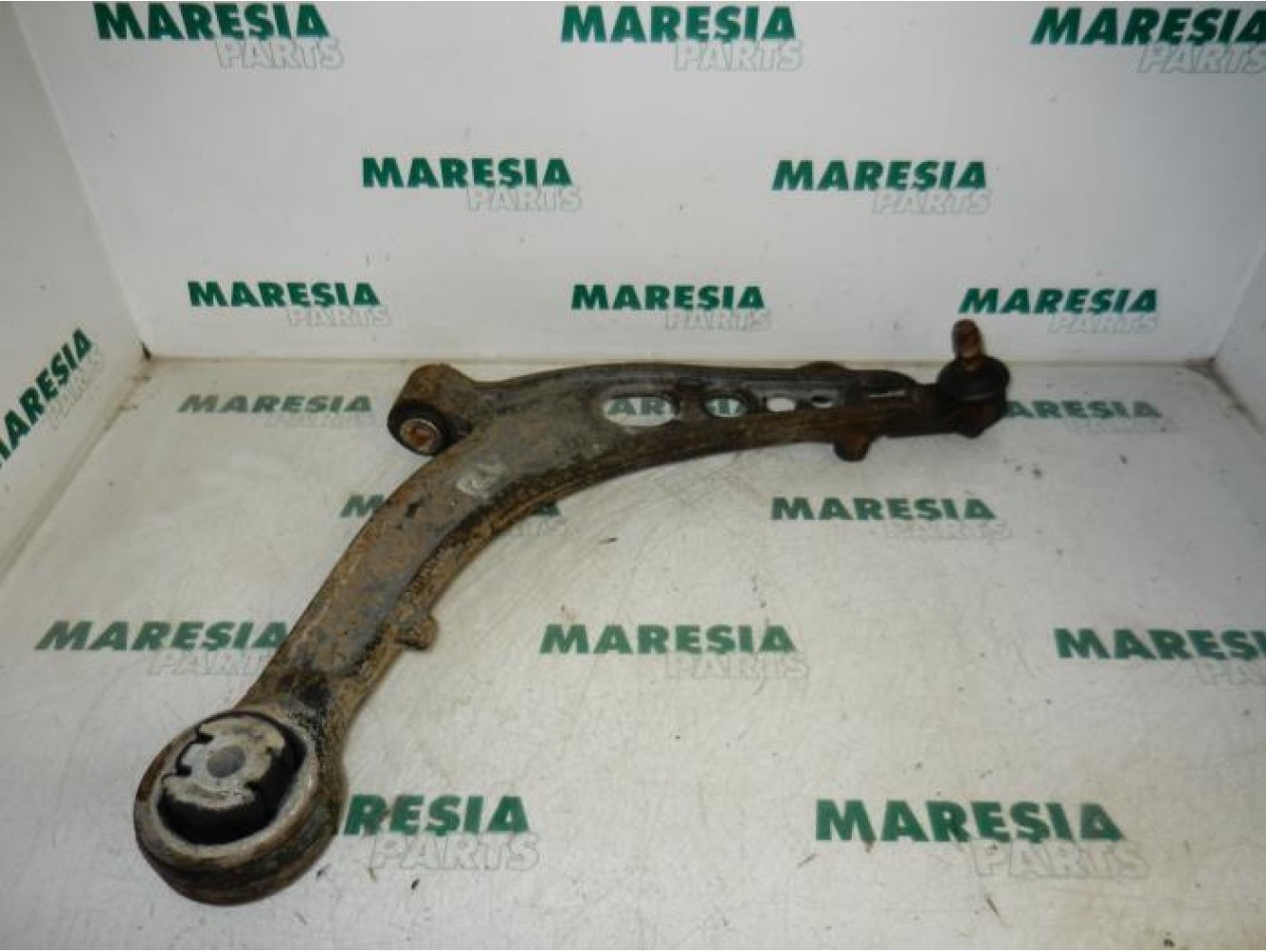 Lancia - Y(Psilon) - Front lower wishbone, right