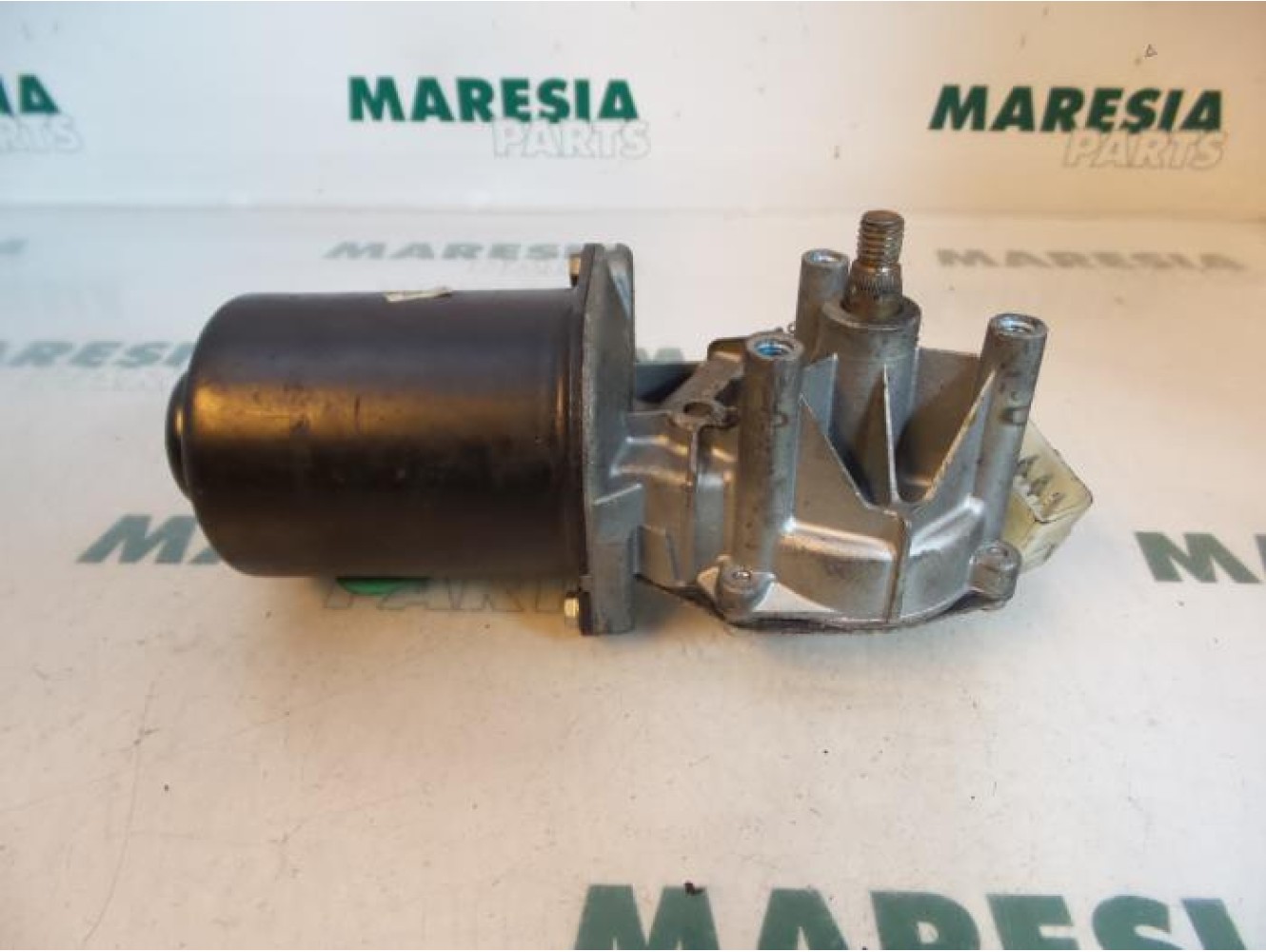 Peugeot - 405 - Front wiper motor