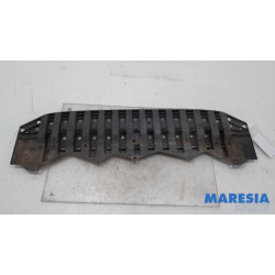 Peugeot - 107 - Front bumper, central component