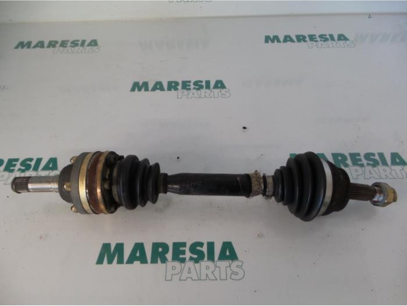 Lancia - Lybra - Aandrijfas links-voor