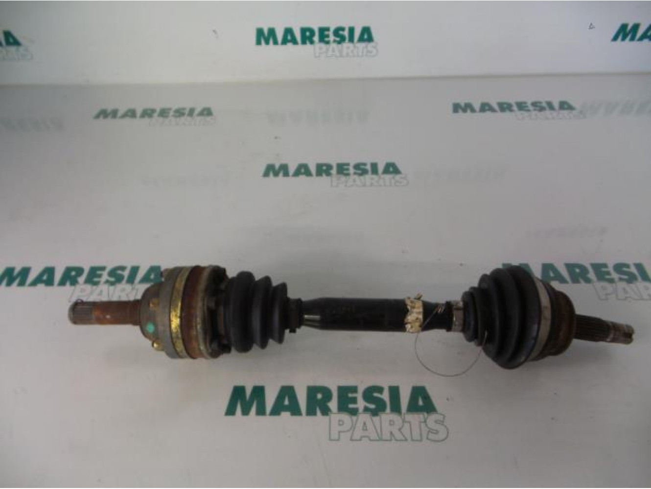 Lancia - Lybra - Aandrijfas links-voor