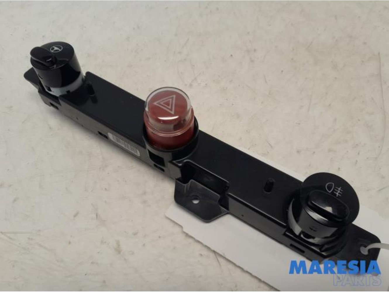 Fiat - 500 - Panic lighting switch