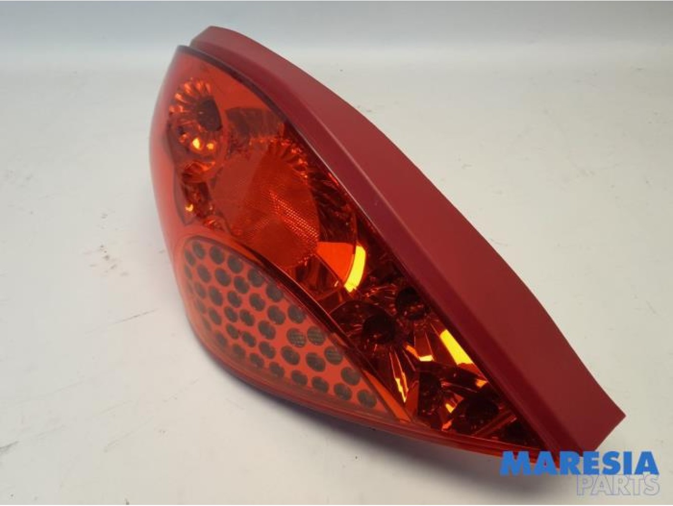 Peugeot - 207 - Taillight, left