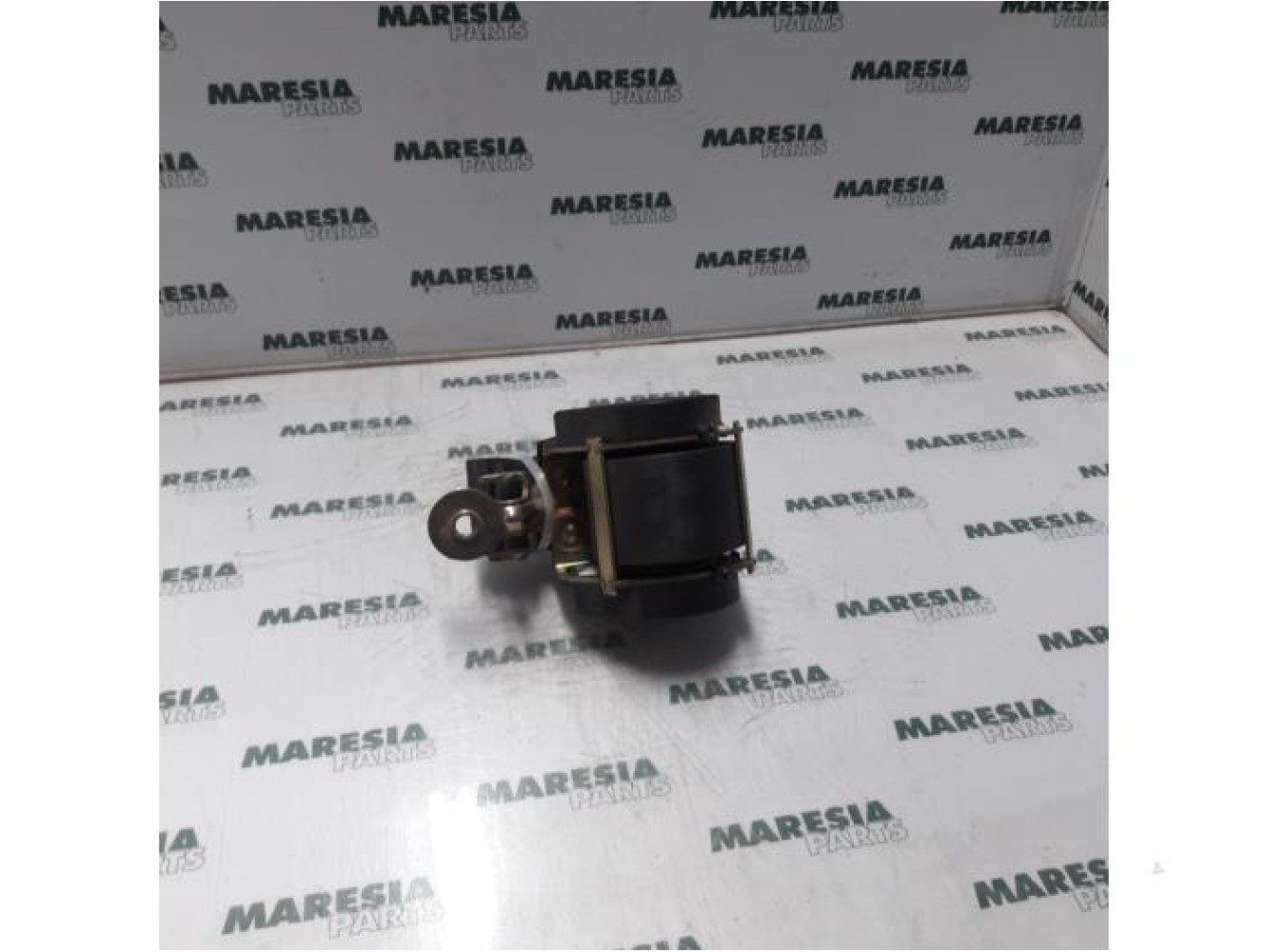 Renault - Megane - Front seatbelt, left