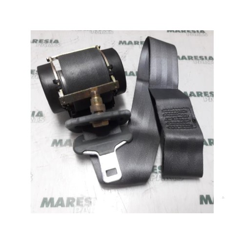 Renault - Megane - Front seatbelt, left