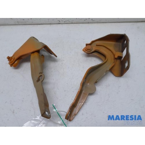 Fiat - Panda - Bonnet Hinge