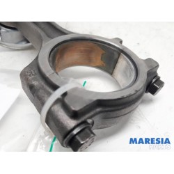 Renault - Trafic - Connecting rod