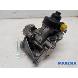 Renault - Clio - Kraftstoffpumpe Mechanisch