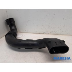 Renault - Clio - Air intake hose