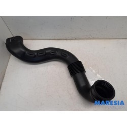 Renault - Clio - Air intake hose