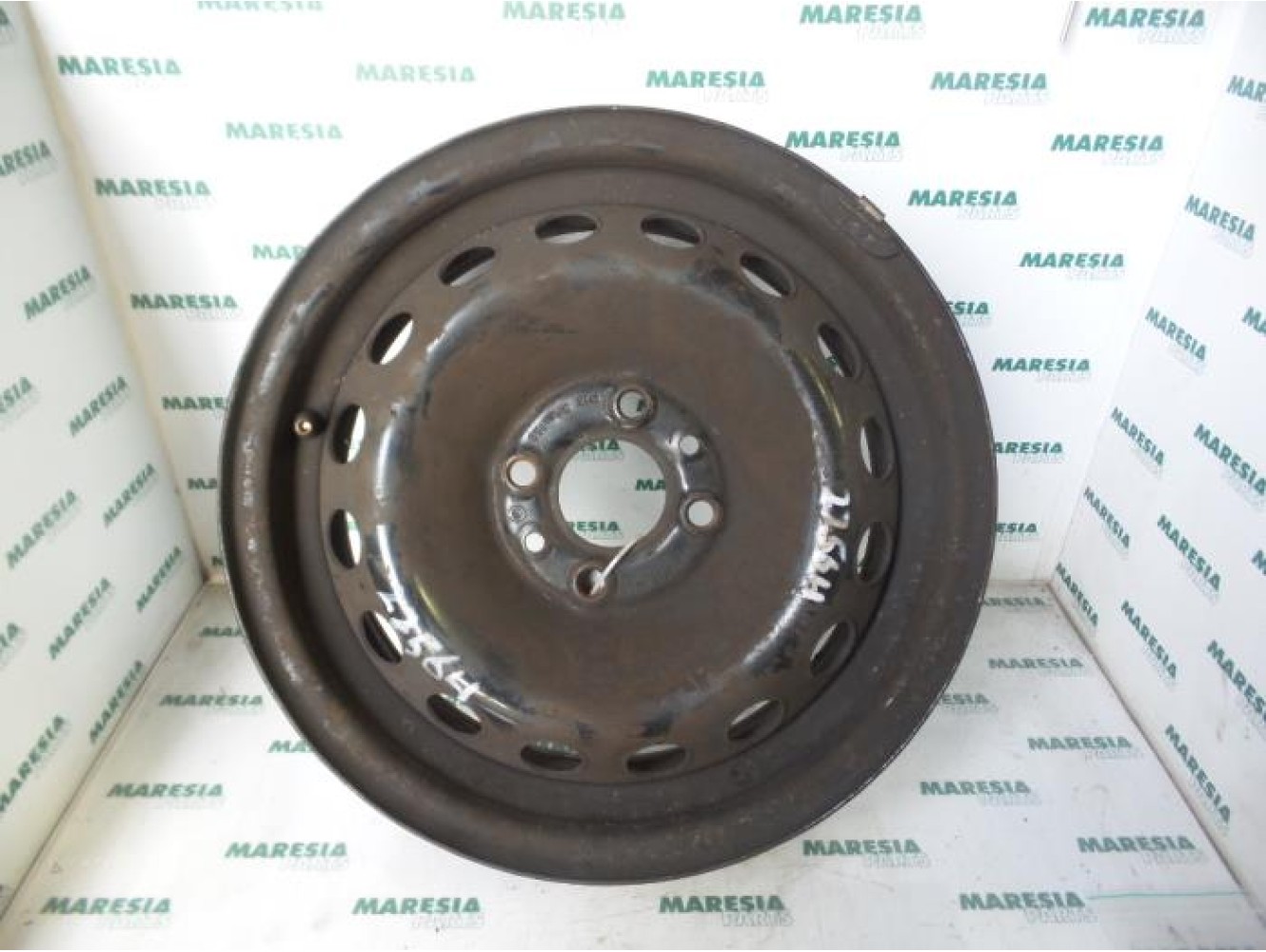 Fiat - Punto - Wheel