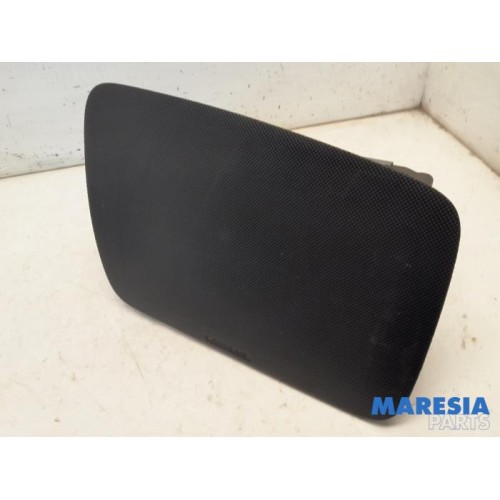 Peugeot - 107 - Right airbag (dashboard)