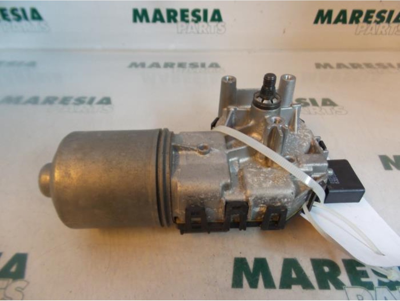 Peugeot - 207 - Front wiper motor