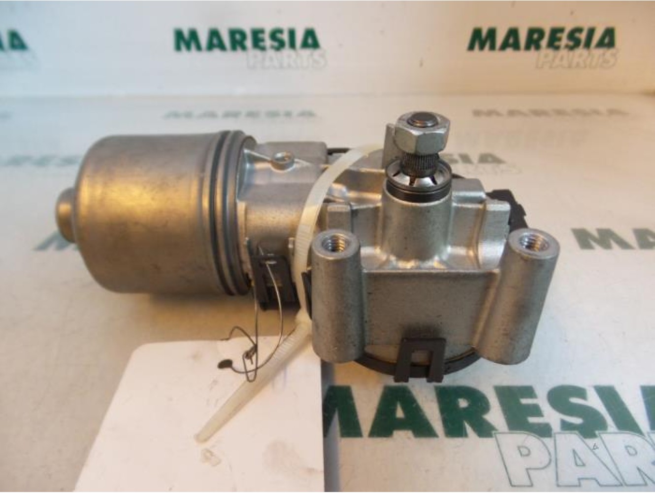 Peugeot - 207 - Front wiper motor