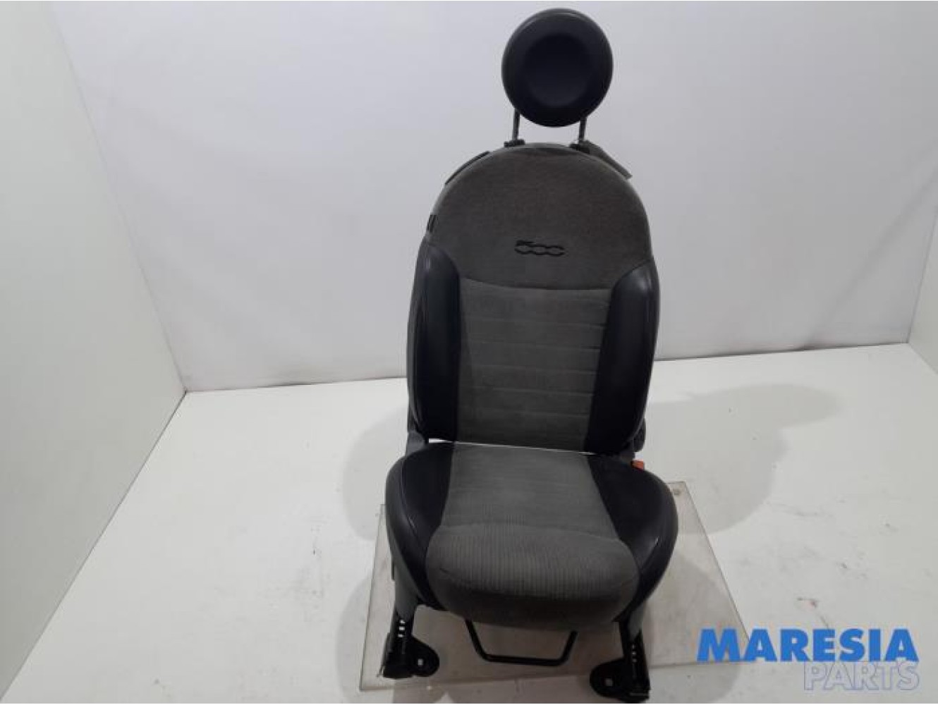 Fiat - 500 - Seat, right