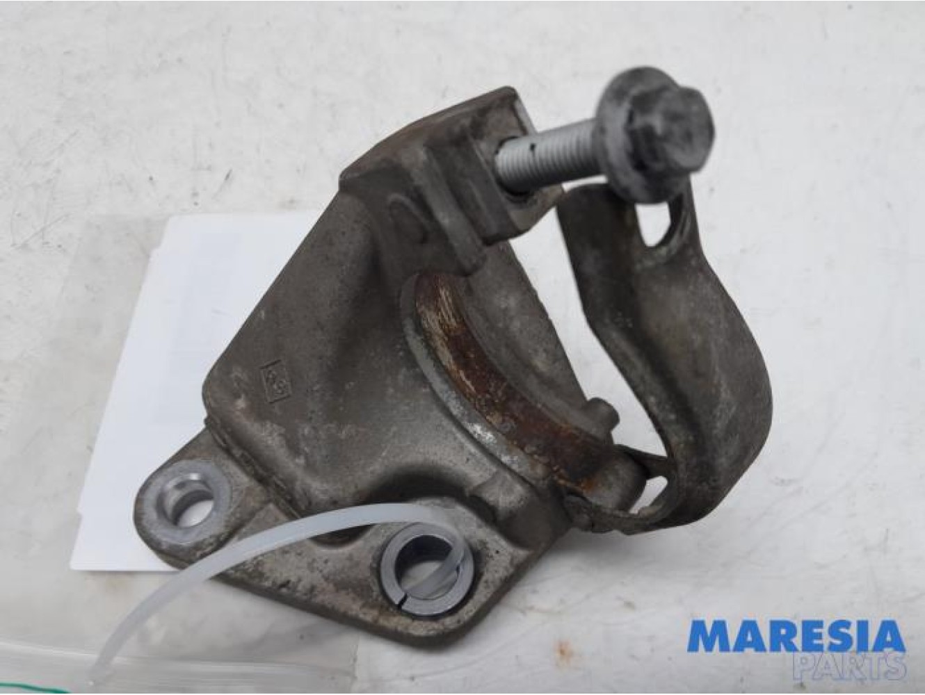 Renault - Scenic - Engine mount