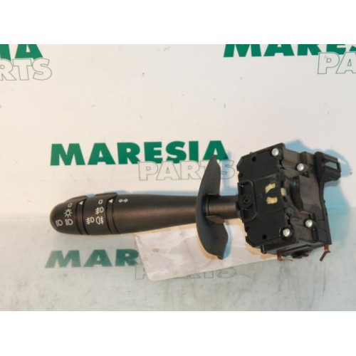 Renault - Megane Scenic - Indicator switch