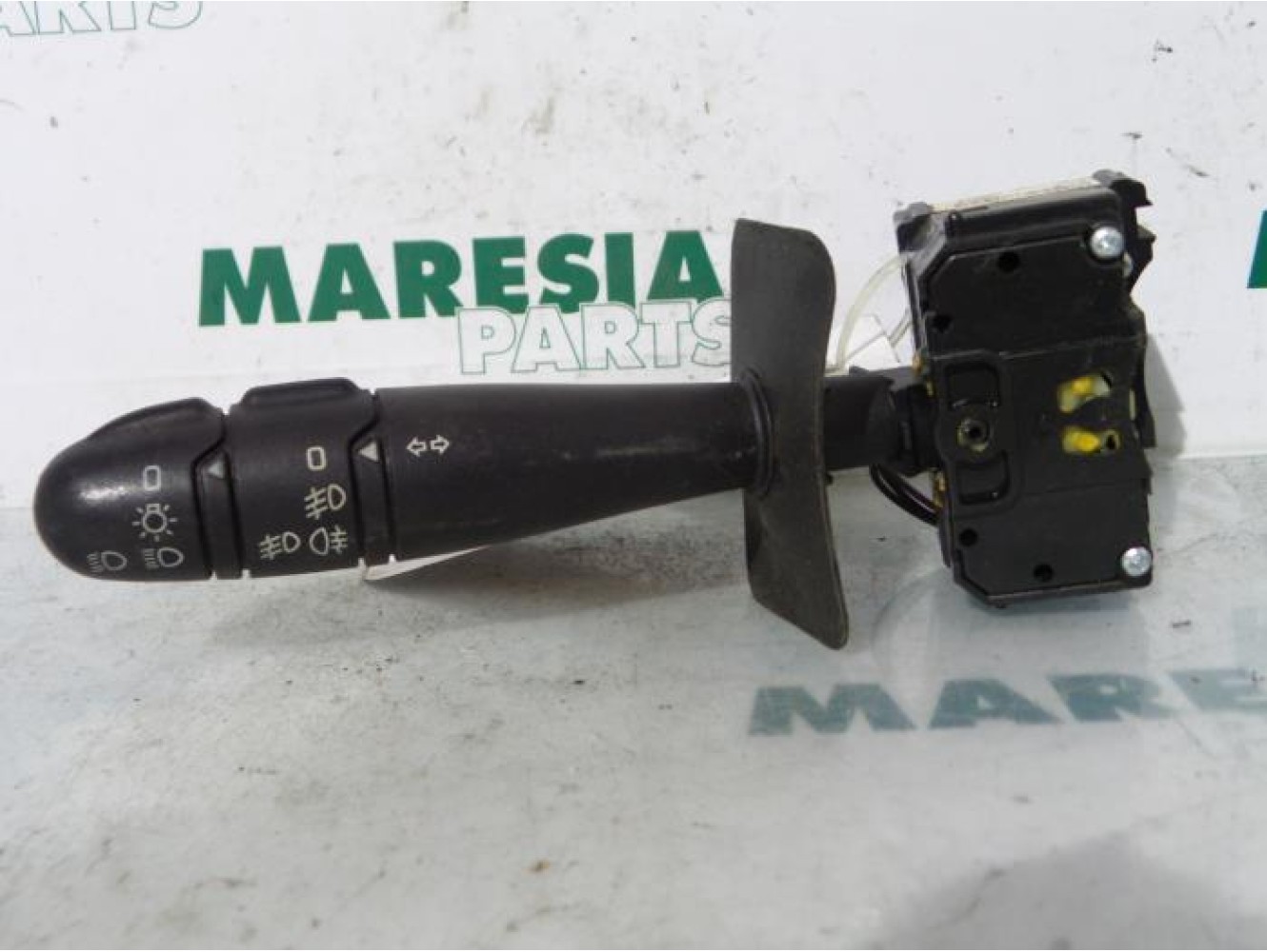 Renault - Megane Scenic - Indicator switch