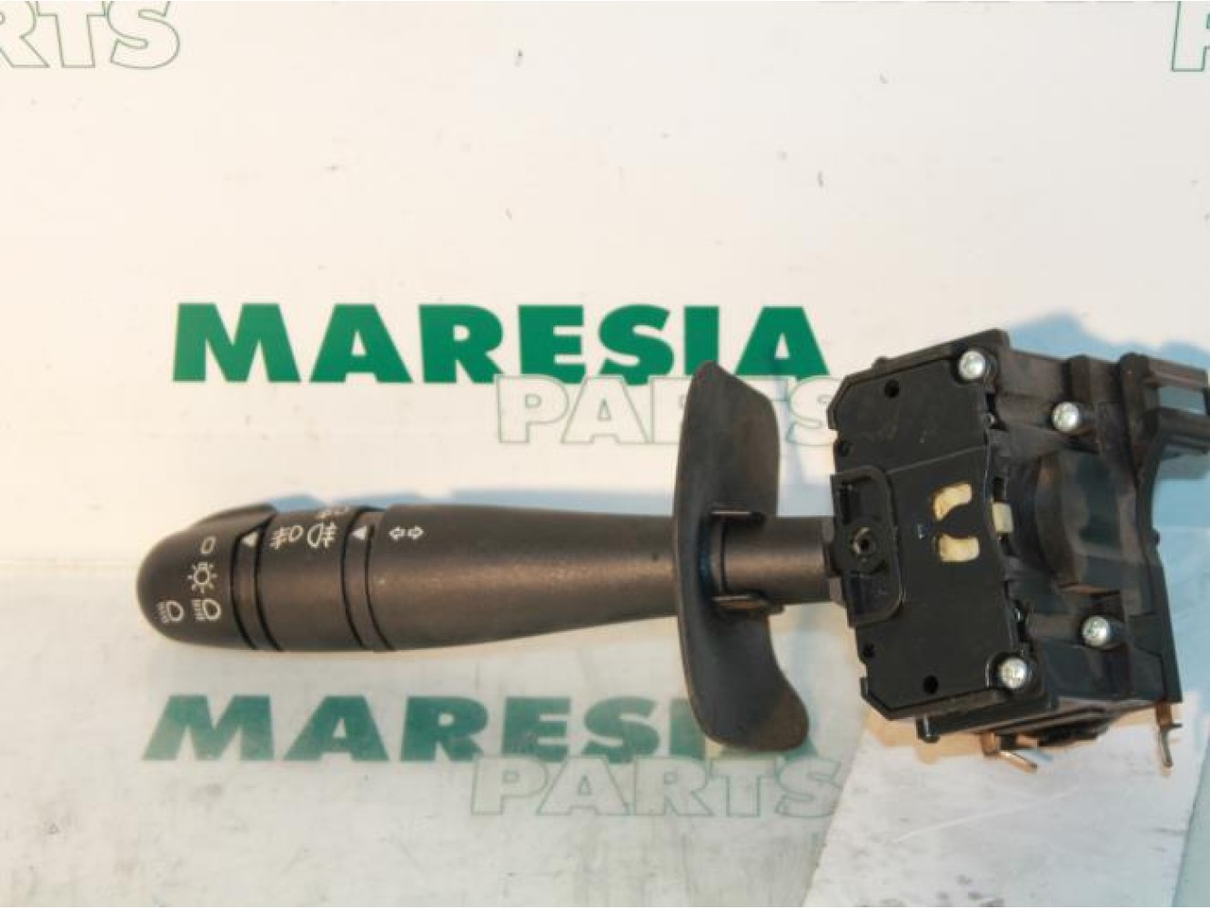 Renault - Megane Scenic - Indicator switch