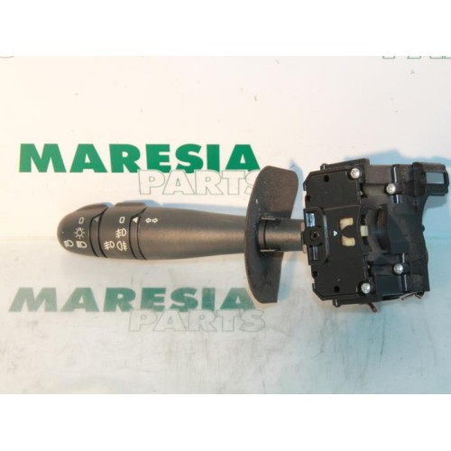 Renault - Megane Scenic - Indicator switch