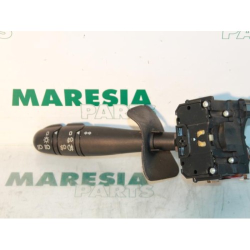 Renault - Megane Scenic - Indicator switch