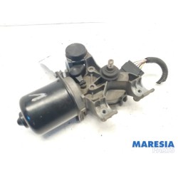 Peugeot - 107 - Front wiper motor