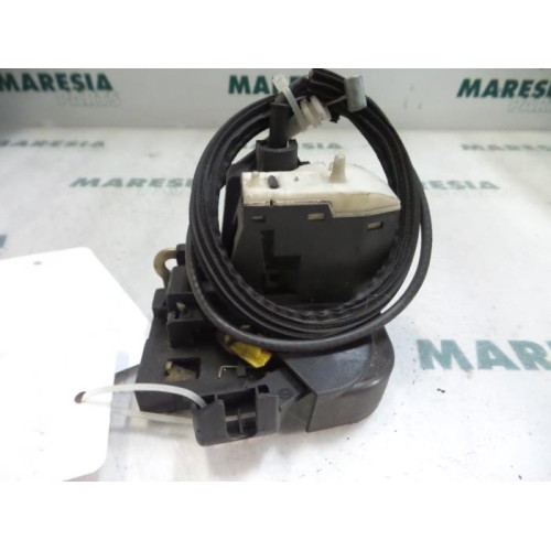 Renault - Clio - Door lock mechanism 2-door, left