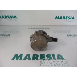 Renault - Clio - Vacuum pump (diesel)