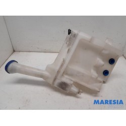 Peugeot - 107 - Front windscreen washer reservoir