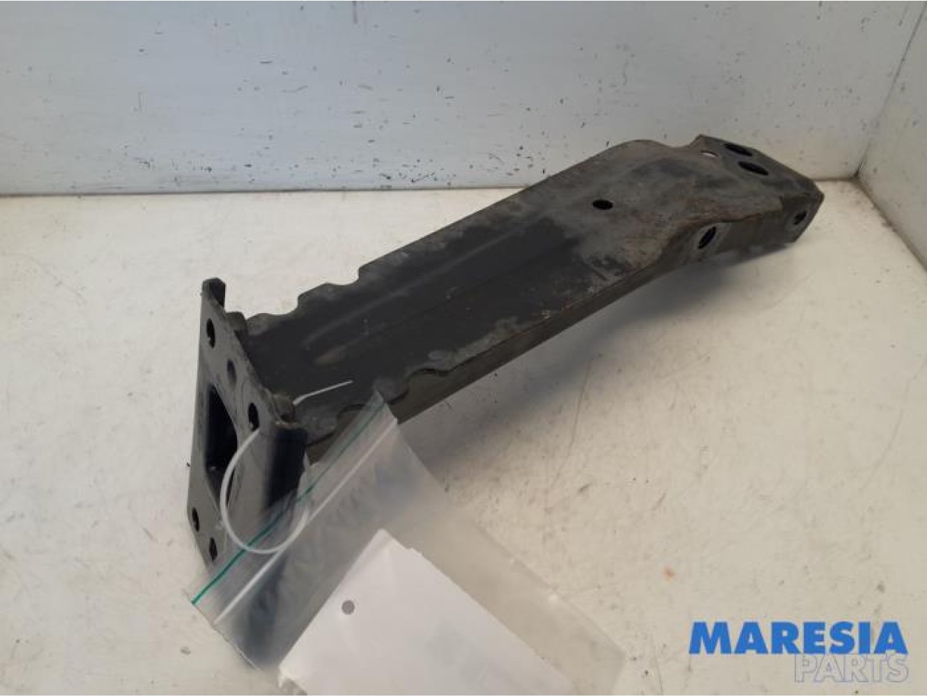Fiat - 500 - Front part support