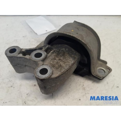 Fiat - 500 - Engine mount