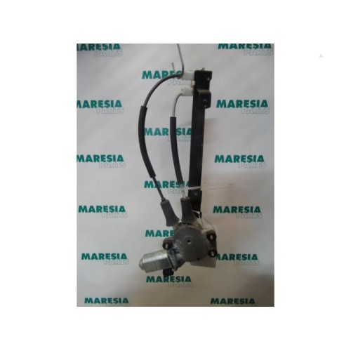 Alfa Romeo - 147 - Rear door window mechanism 4-door, right