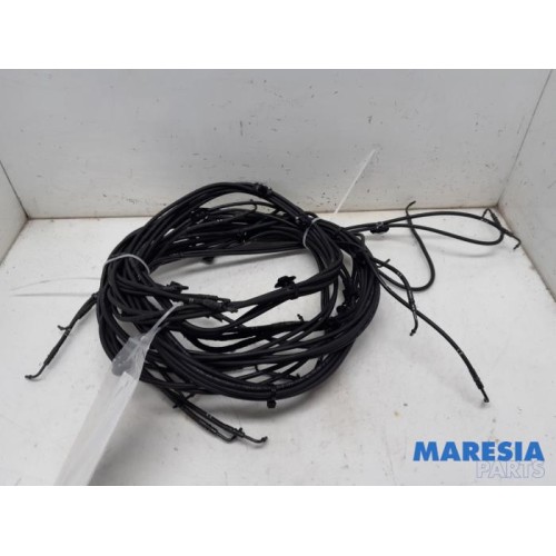 Peugeot - 207 - Conduit hydraulique toit escamotable