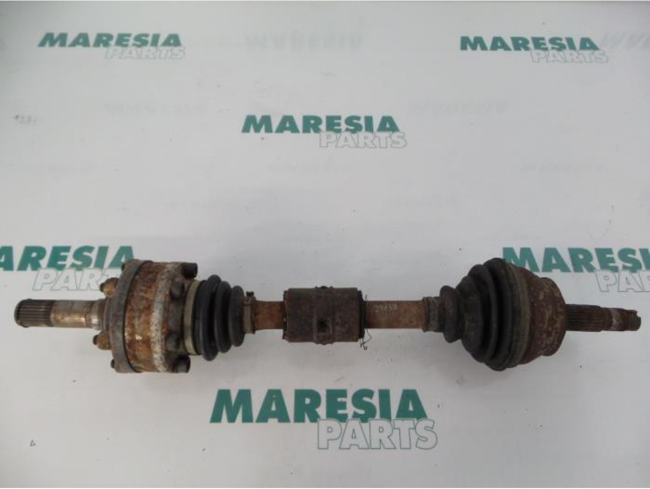 Alfa Romeo - 156 - Aandrijfas links-voor