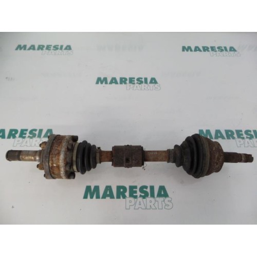 Alfa Romeo - 156 - Aandrijfas links-voor