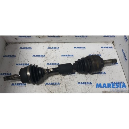 Alfa Romeo - 156 - Aandrijfas links-voor