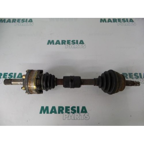Alfa Romeo - 156 - Aandrijfas links-voor