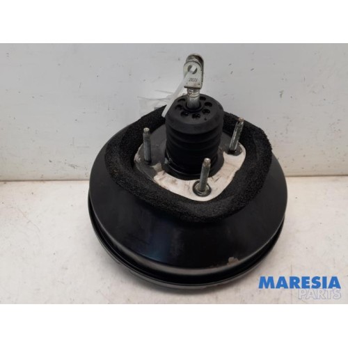 Peugeot - 207 - Brake servo