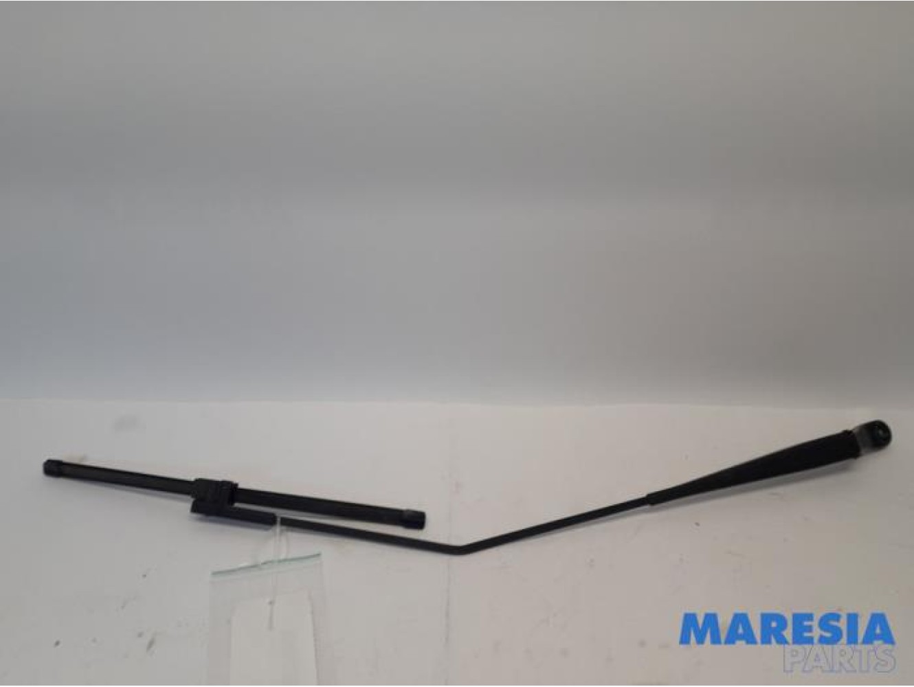 Peugeot - 207 - Front wiper arm
