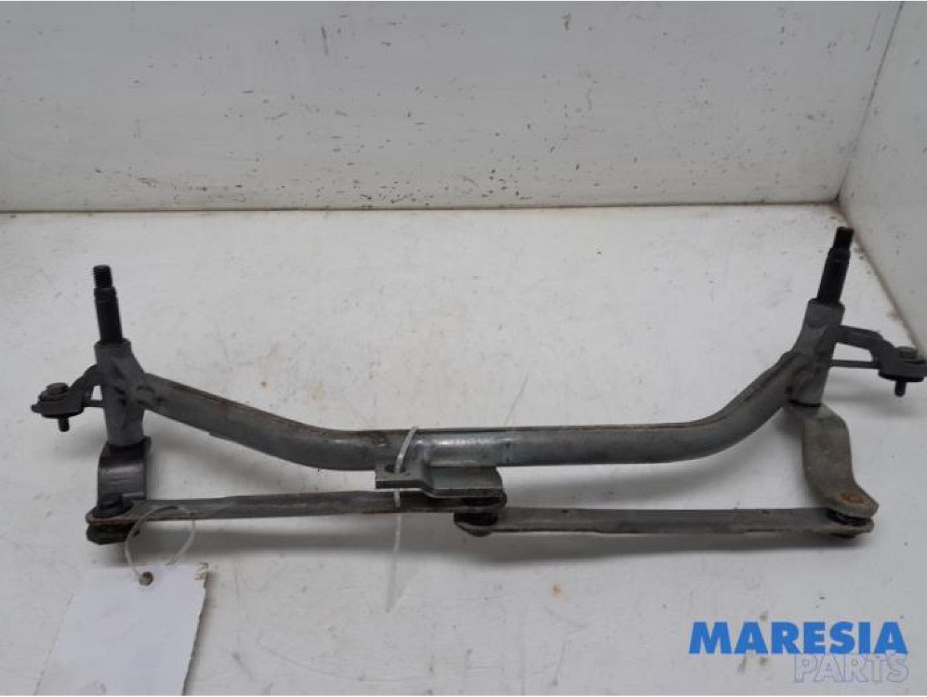 Peugeot - 207 - Wiper mechanism